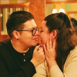 Meet your Posher, Claudia